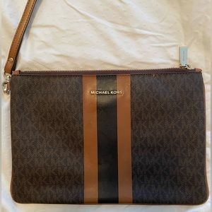 Michael Kors large logo wristlet clutch